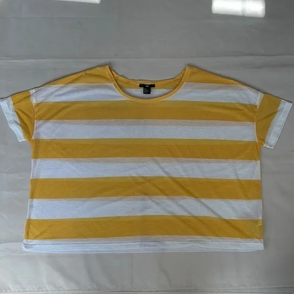 H&M Yellow and White Wide Striped Crop Top - Picture 4 of 12